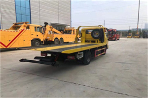 金湖非事故拖车