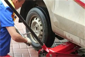 金湖附近拖车24小时服务热线电话