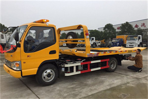 金湖哪里有拖车服务