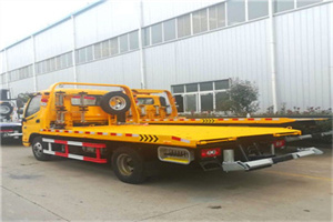 金湖附近拖车救援搭电