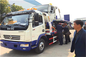 金湖汽车道路救援拖车价格